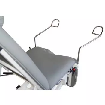 Etriers pour fauteuil de gynécologie et table médicale Mobercas