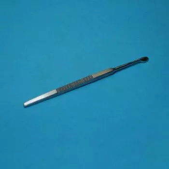 Curette Pédicurie Besnier-Lupus, pleine, 7 mm