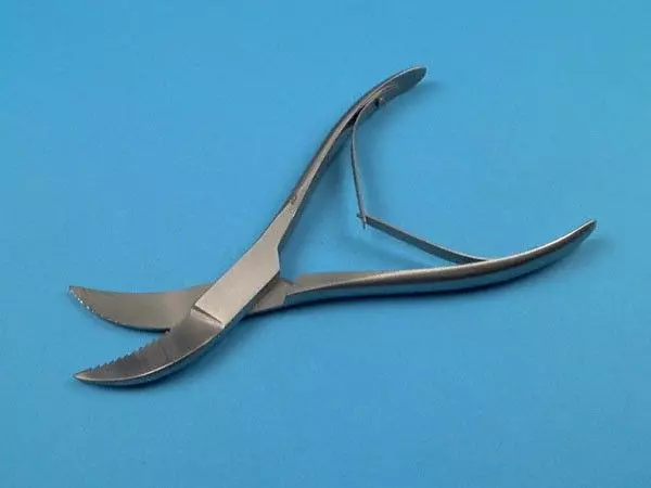 Cisaille Moure, crantée, pour thyroïdectomie, 20 cm