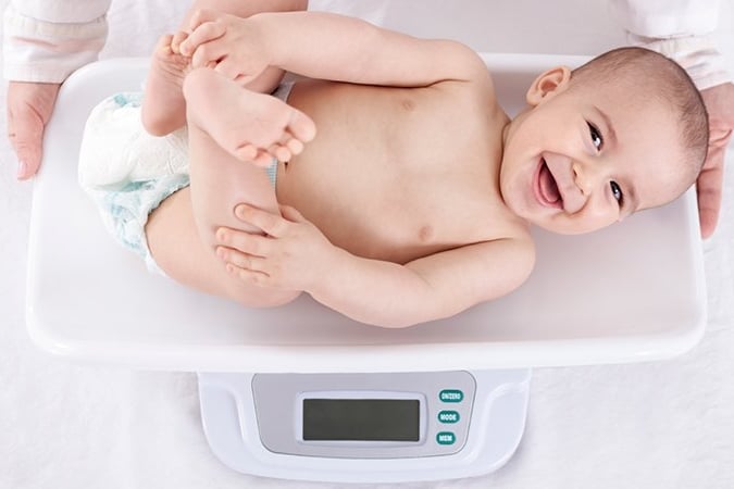 Quel pèse bébé choisir pour votre enfant?