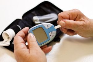 Gestion du Diabète : glucomètre, lecteur de glycémie et bandelette réactive